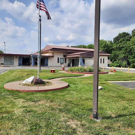 Americas Best Value Inn Молін Екстер'єр фото